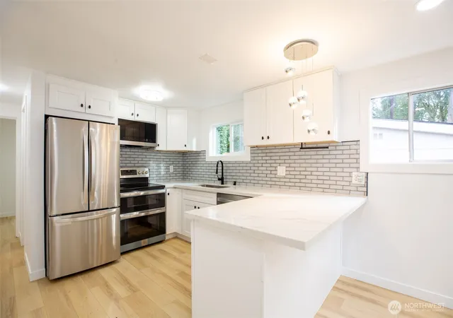 Photo 4 of Manufactured home for sale at 100 228th Street SE #19-B, Bothell, WA 98021 | MLS# NWM2499764 | Listing updated on 2026-10-01