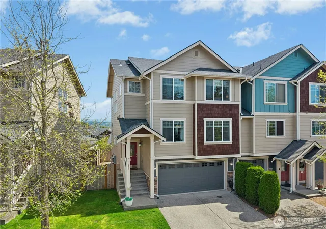 Photo 1 of Sale Pending at 527 Pilchuck Path, Everett, WA 98201 | MLS# NWM2500155 | Listing updated on 2026-09-17