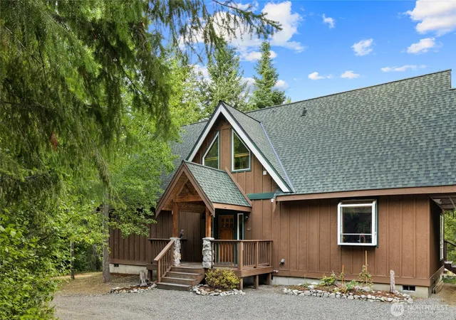 Photo 3 of Single family home for sale at 1175 Fs 4517 Rd, Cle Elum, WA 98922 | MLS# NWM2500178 | Listing updated on 2026-10-01