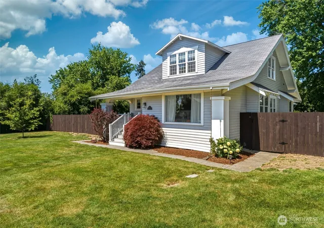 Photo 1 of Single family home for sale at 1433 Grant St, Walla Walla, WA 99362 | MLS# NWM2500207 | Listing updated on 2026-10-09