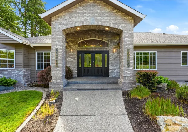 Photo 3 of Single family home for sale at 1130 150th Place Nw, Marysville, WA 98271 | MLS# NWM2500732 | Listing updated on 2026-09-29