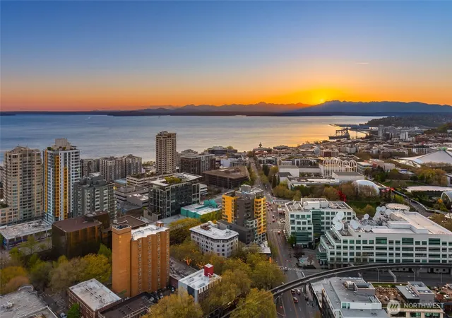 Photo 3 of Sale Pending at 2510 6th Avenue #3705, Seattle, WA 98121 | MLS# NWM2501024 | Listing updated on 2026-09-25