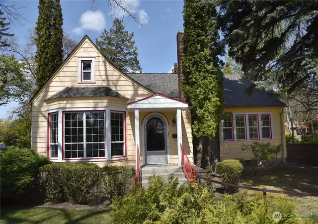 Photo 2 of Sale Pending at 107 W 9th Avenue, Ellensburg, WA 98926 | MLS# NWM2501087 | Listing updated on 2026-09-02