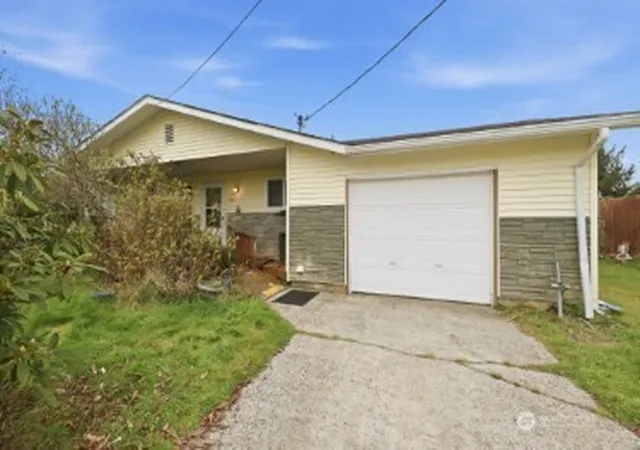 Photo 1 of Sale Pending at 1010 Coolidge Rd, Aberdeen, WA 98520 | MLS# NWM2501309 | Listing updated on 2026-09-24