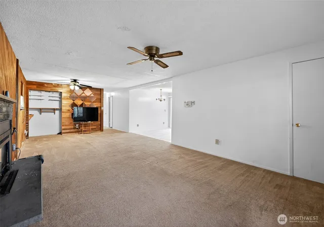Photo 3 of Sale Pending at 1010 Coolidge Rd, Aberdeen, WA 98520 | MLS# NWM2501309 | Listing updated on 2026-09-24