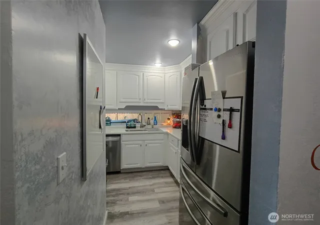 Photo 4 of Sale Pending at 1500 SW Lake Park Dr #26, Tumwater, WA 98512 | MLS# NWM2501824 | Listing updated on 2026-09-25