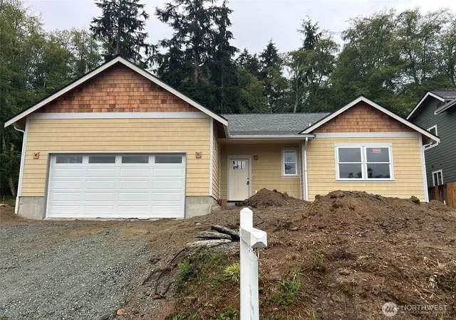 Photo 1 of Single family home for sale at 1806 Twin Oaks Ln, Freeland, WA 98249 | MLS# NWM2502088 | Listing updated on 2026-09-29