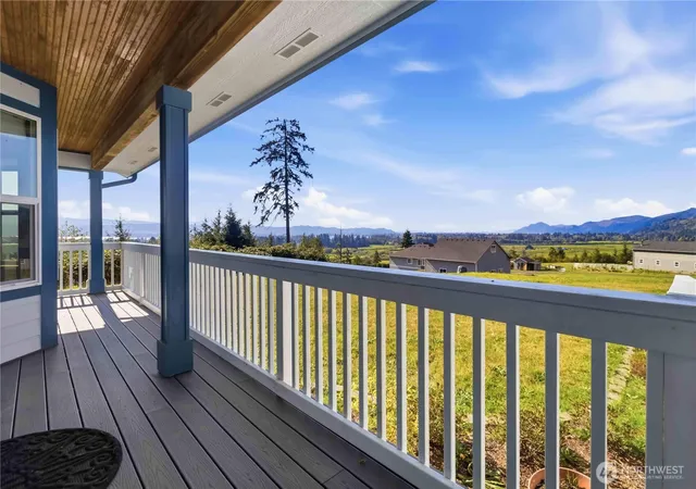 Photo 4 of Single family home for sale at 58 Alger Crk Hts Rd, Cathlamet, WA 98612 | MLS# NWM2502161 | Listing updated on 2026-09-21