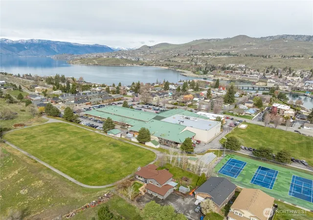 Photo 2 of Single family home for sale at 109 Nelmida Ln, Chelan, WA 98816 | MLS# NWM2502239 | Listing updated on 2026-09-30