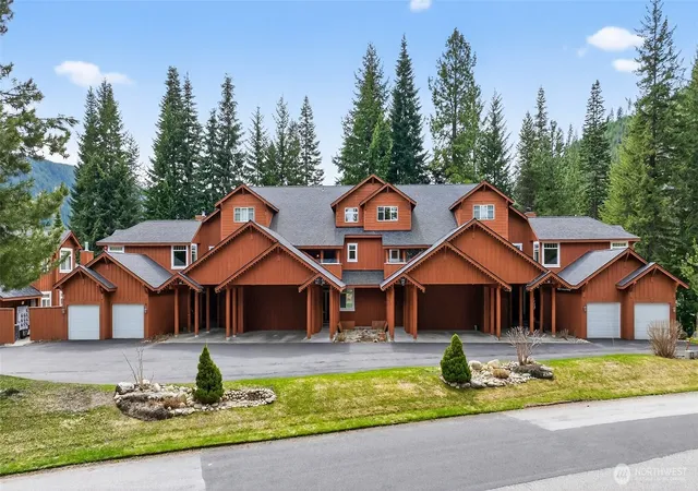 Photo 2 of Condo for sale at 20701 Clb House Dr #205, Leavenworth, WA 98826 | MLS# NWM2502341 | Listing updated on 2026-09-21