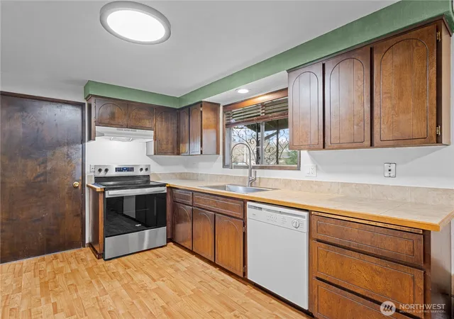 Photo 3 of Sale Pending at 2701 Ne 113th Street, Vancouver, WA 98686 | MLS# NWM2502390 | Listing updated on 2026-09-25