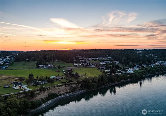 Photo 3 of Single family home for sale at 1649 Scenic Hts Rd, Oak Harbor, WA 98277 | MLS# NWM2502419 | Listing updated on 2026-09-21