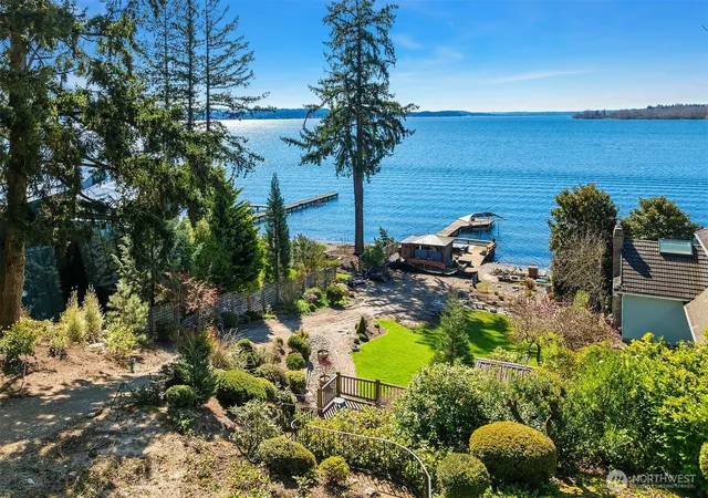 Photo 2 of Land for sale at 7615 Ne Champagne Point Pl, Kirkland, WA 98034 | MLS# NWM2502481 | Listing updated on 2026-09-21