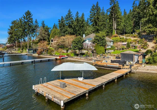 Photo 3 of Land for sale at 7615 NE Champagne Point Pl, Kirkland, WA 98034 | MLS# NWM2502481 | Listing updated on 2026-09-21