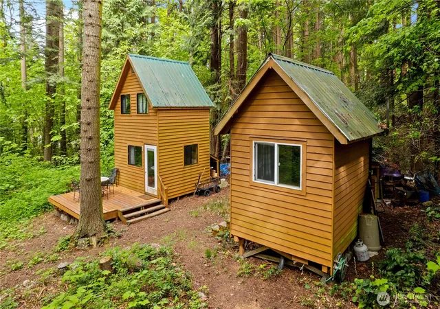 Photo 3 of Single family home for sale at 89 Eliza Is, Bellingham, WA 98226 | MLS# NWM2502486 | Listing updated on 2026-09-21
