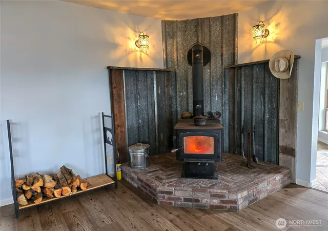 Photo 4 of Single family home for sale at 15 Anfair Ln, Curlew, WA 99118 | MLS# NWM2502493 | Listing updated on 2026-09-21