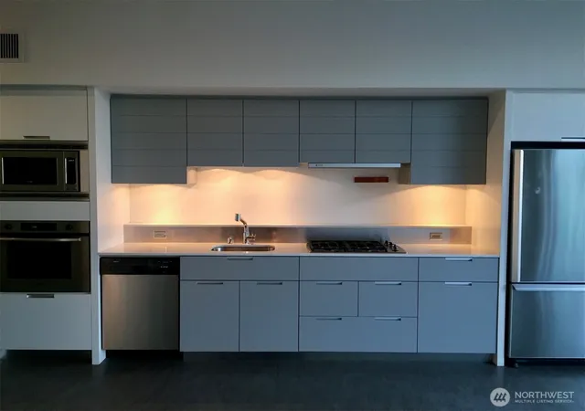 Photo 4 of Condo for sale at 501 Roy St #T306, Seattle, WA 98109 | MLS# NWM2502661 | Listing updated on 2026-09-21