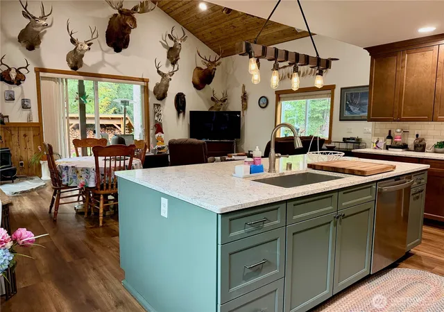 Photo 3 of Sale Pending at 103 Mountain View Ln S, Packwood, WA 98361 | MLS# NWM2502715 | Listing updated on 2026-09-23