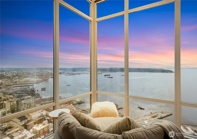 Photo 3 of Condo for sale at 121 Stewart St #3504, Seattle, WA 98101 | MLS# NWM2502738 | Listing updated on 2026-10-01