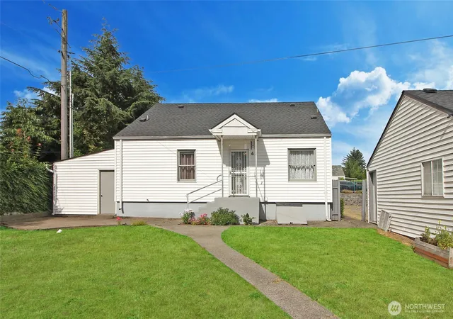 Photo 3 of Multi family home for sale at 3119 Bridgeport Way W, University Place, WA 98466 | MLS# NWM2502777 | Listing updated on 2026-09-21