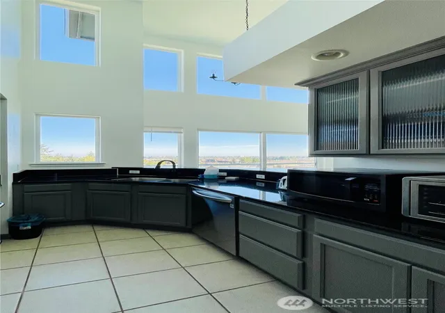 Photo 4 of Condo for sale at 2424 S 41st Street #B526, Tacoma, WA 98409 | MLS# NWM2502801 | Listing updated on 2026-09-21