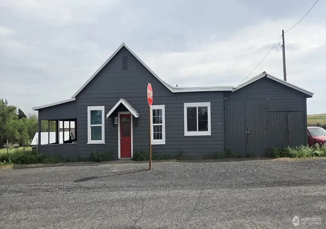 Photo 3 of Single family home for sale at 151 1st Avenue, Hatton, WA 99344 | MLS# NWM2502839 | Listing updated on 2026-09-21