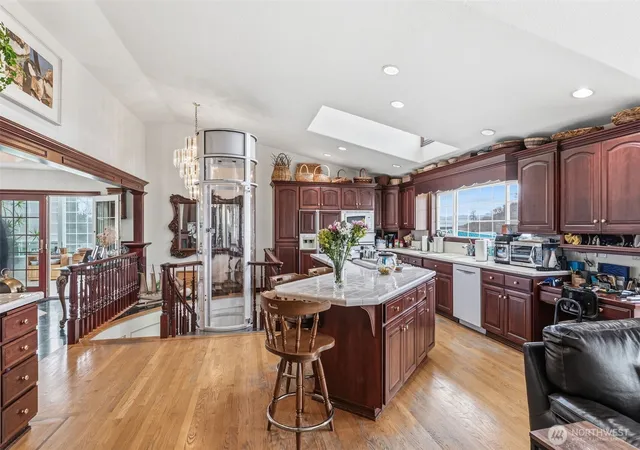 Photo 4 of Single family home for sale at 6114 Willow Grv Rd, Longview, WA 98632 | MLS# NWM2502877 | Listing updated on 2026-09-21