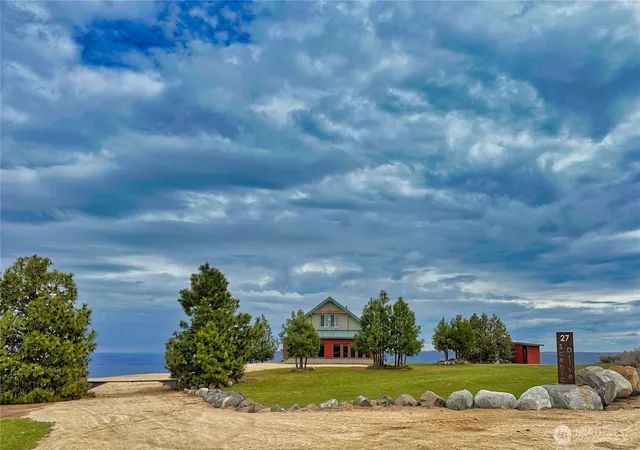 Photo 1 of Single family home for sale at 27 Scenic Dr, Brewster, WA 98812 | MLS# NWM2502914 | Listing updated on 2026-09-21