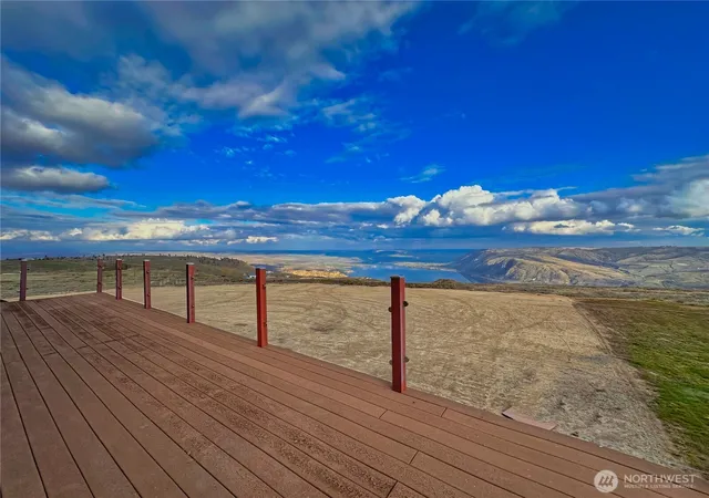 Photo 4 of Single family home for sale at 27 Scenic Dr, Brewster, WA 98812 | MLS# NWM2502914 | Listing updated on 2026-09-21
