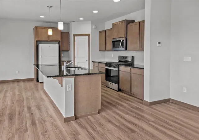 Photo 2 of Single family home for sale at 511 Debbie Dr, Sedro Woolley, WA 98284 | MLS# NWM2503035 | Listing updated on 2026-09-24