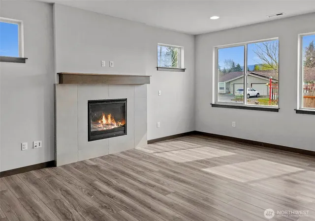 Photo 3 of Single family home for sale at 511 Debbie Dr, Sedro Woolley, WA 98284 | MLS# NWM2503035 | Listing updated on 2026-09-24