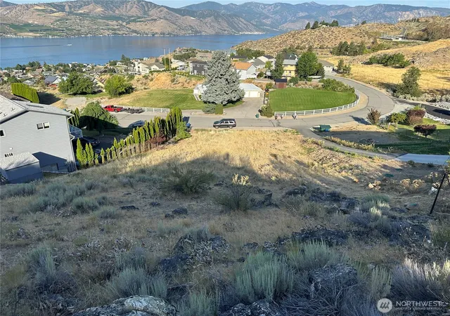 Photo 3 of Land for sale at 211 Pinnacle Pl, Chelan, WA 98816 | MLS# NWM2503111 | Listing updated on 2026-09-21