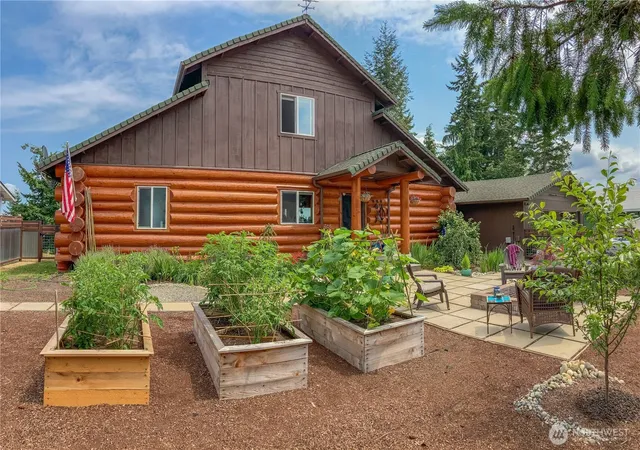Photo 4 of Single family home for sale at 1363 Thorndyke Rd, Port Ludlow, WA 98365 | MLS# NWM2503137 | Listing updated on 2026-09-21
