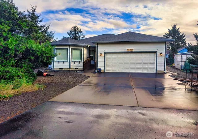 Photo 1 of Single family home for sale at 258 N Razor Clam Dr Sw, Ocean Shores, WA 98569 | MLS# NWM2503149 | Listing updated on 2026-09-21