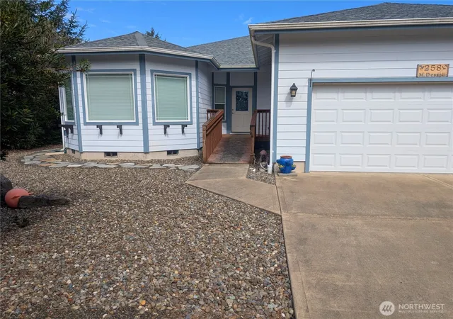 Photo 2 of Single family home for sale at 258 N Razor Clam Dr Sw, Ocean Shores, WA 98569 | MLS# NWM2503149 | Listing updated on 2026-09-21