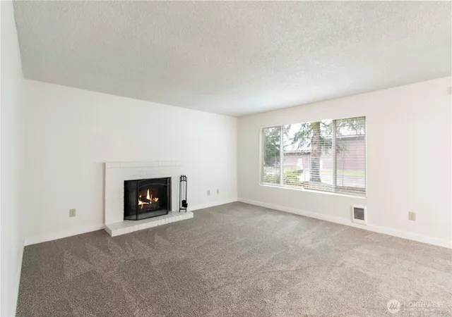 Photo 3 of Multi family home for sale at 3842 D Pl SE, Auburn, WA 98002 | MLS# NWM2503231 | Listing updated on 2026-09-21