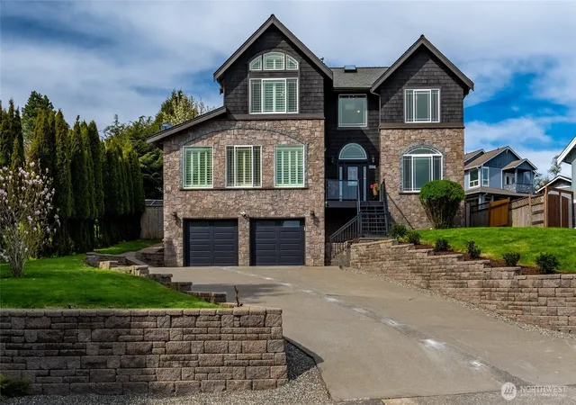 Photo 1 of Single family home for sale at 2598 Lakeridge Dr, Ferndale, WA 98248 | MLS# NWM2503236 | Listing updated on 2026-09-23
