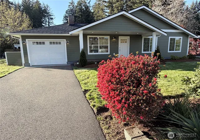 Photo 2 of Single family home for sale at 10125 115th Street Sw, Lakewood, WA 98498 | MLS# NWM2503262 | Listing updated on 2026-09-21