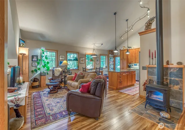 Photo 3 of Single family home for sale at 424 Logan's Run Rd, Eastsound, WA 98245 | MLS# NWM2503343 | Listing updated on 2026-09-21