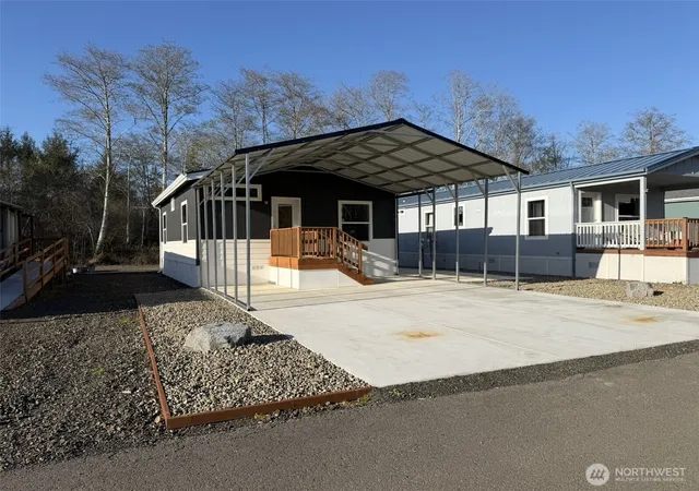 Photo 1 of Manufactured home for sale at 2010 Broadway Ave #16, Hoquiam, WA 98550 | MLS# NWM2503356 | Listing updated on 2026-09-21