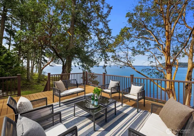 Photo 4 of Sale Pending at 1501 Yacht Hvn Rd, Friday Harbor, WA 98250 | MLS# NWM2503378 | Listing updated on 2026-09-24