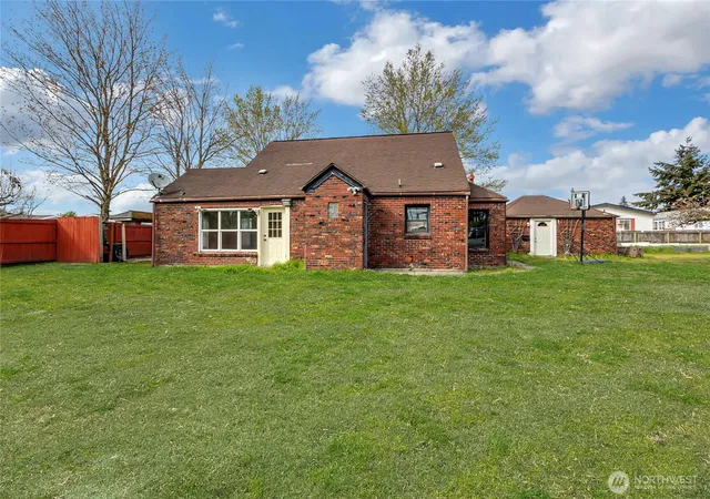 Photo 1 of Single family home for sale at 3207 83rd Street S, Lakewood, WA 98499 | MLS# NWM2503385 | Listing updated on 2026-09-29
