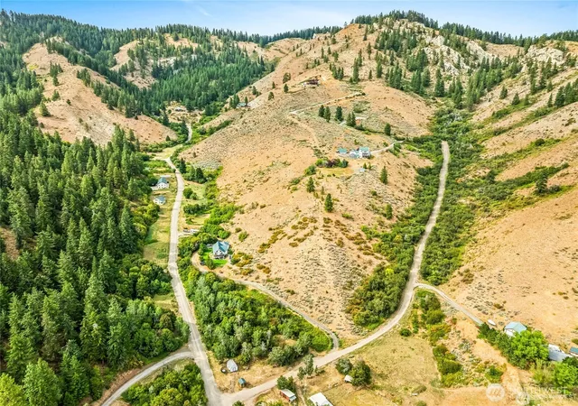 Photo 4 of Single family home for sale at 9505 Plateau Rd, Cashmere, WA 98815 | MLS# NWM2503427 | Listing updated on 2026-09-21