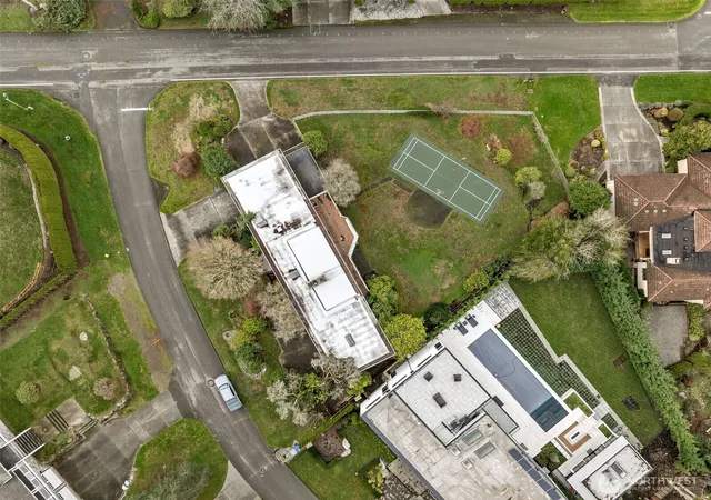 Photo 2 of Land for sale at 9808 Ne 33rd Street, Bellevue, WA 98004 | MLS# NWM2503447 | Listing updated on 2026-09-21