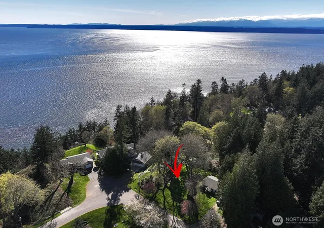 Photo 2 of Land for sale at 0 Lopez Dr, Clinton, WA 98236 | MLS# NWM2503497 | Listing updated on 2026-09-21
