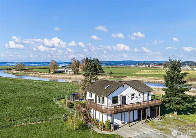 Photo 1 of Single family home for sale at 9405 Thomle Rd, Stanwood, WA 98292 | MLS# NWM2503498 | Listing updated on 2026-09-21