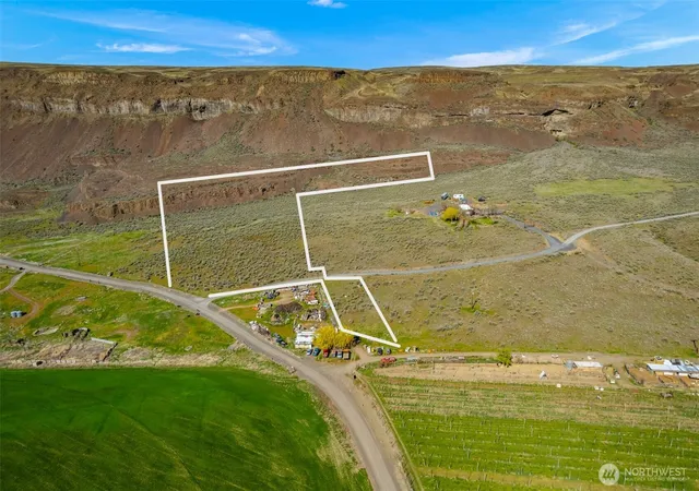 Photo 3 of Land for sale at 131 Wagon Rd, Palisades, WA 98845 | MLS# NWM2503511 | Listing updated on 2026-10-06