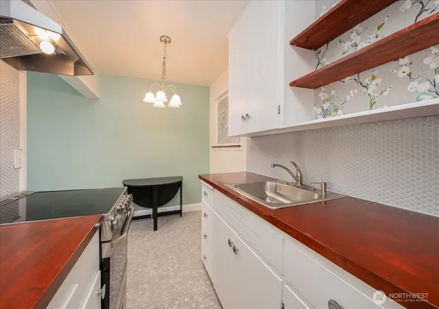 Photo 4 of Condo for sale at 7 Harrison St #20, Seattle, WA 98109 | MLS# NWM2503580 | Listing updated on 2026-09-30