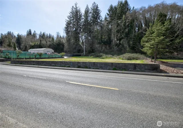 Photo 4 of Land for sale at 905 Lincoln St, Hoquiam, WA 98550 | MLS# NWM2503648 | Listing updated on 2026-09-21