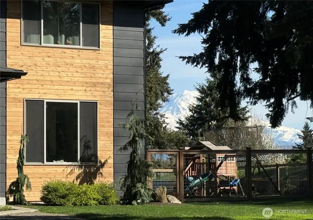 Photo 3 of Single family home for sale at 14423 134th Avenue E, Puyallup, WA 98374 | MLS# NWM2503679 | Listing updated on 2026-09-19